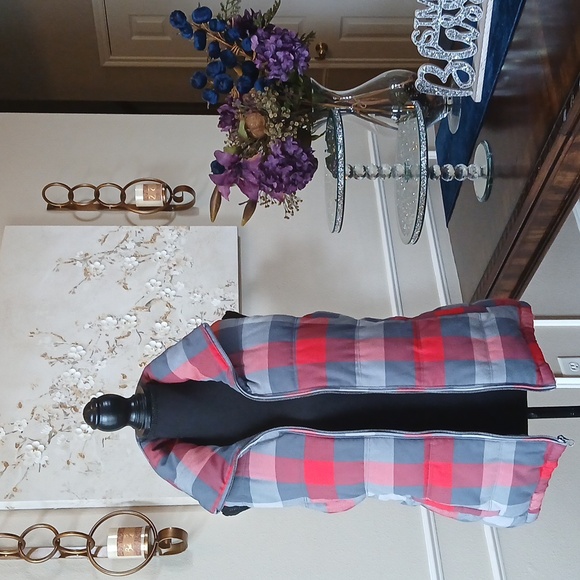 Red And Gray Frost Free Puffer Vest By Old Navy. Size M - Picture 15 of 17